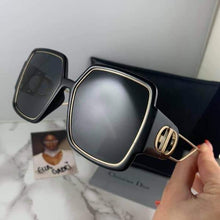 Load image into Gallery viewer, 30 Montaigne 2 Luxury Square Shades by DIOR-birthday-gift-for-men-and-women-gift-feed.com
