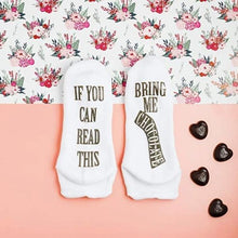 Load image into Gallery viewer, IF YOU CAN READ THIS BRING ME CHOCOLATE Funny Socks-birthday-gift-for-men-and-women-gift-feed.com
