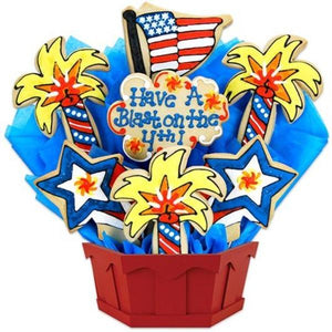 Independence Day Cookie Baskets-birthday-gift-for-men-and-women-gift-feed.com