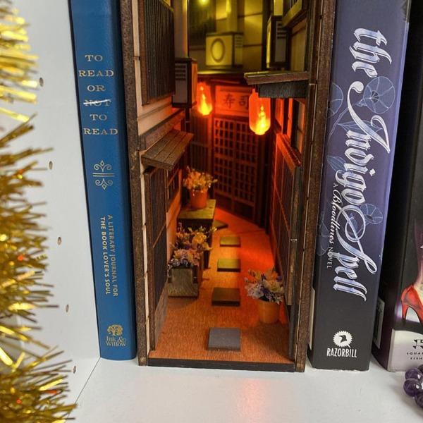 Japan Old Town MiniAlley Bookshelf-birthday-gift-for-men-and-women-gift-feed.com