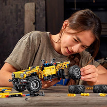 Load image into Gallery viewer, LEGO jeep off-road car for kids-birthday-gift-for-men-and-women-gift-feed.com
