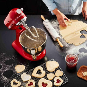Limited Edition Queen of Hearts 5 Quart Tilt Head Stand Mixer-birthday-gift-for-men-and-women-gift-feed.com