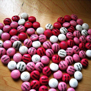PERSONALIZABLE M&M’S LOVE GIFT BOX-birthday-gift-for-men-and-women-gift-feed.com