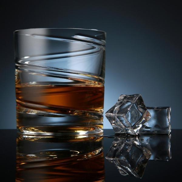 Roulette Spinning Whiskey Glass-birthday-gift-for-men-and-women-gift-feed.com