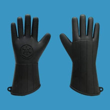 Load image into Gallery viewer, Star Wars Darth Vader Silicone Oven Mitt-birthday-gift-for-men-and-women-gift-feed.com
