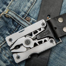 Load image into Gallery viewer, Survival Multitool Belt Buckle-birthday-gift-for-men-and-women-gift-feed.com
