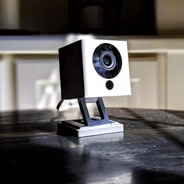 Wyze Cam V2-birthday-gift-for-men-and-women-gift-feed.com
